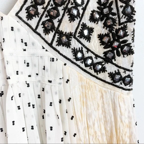 NWT UO Stunning Boho Maxi Dress Flowy Swingy Small - Picture 10 of 16